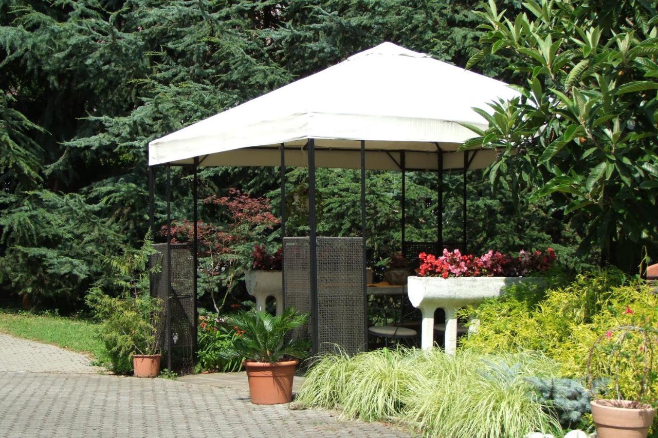 Monolocali In Casa Con Giardino Bellagio Leilighet Eksteriør bilde