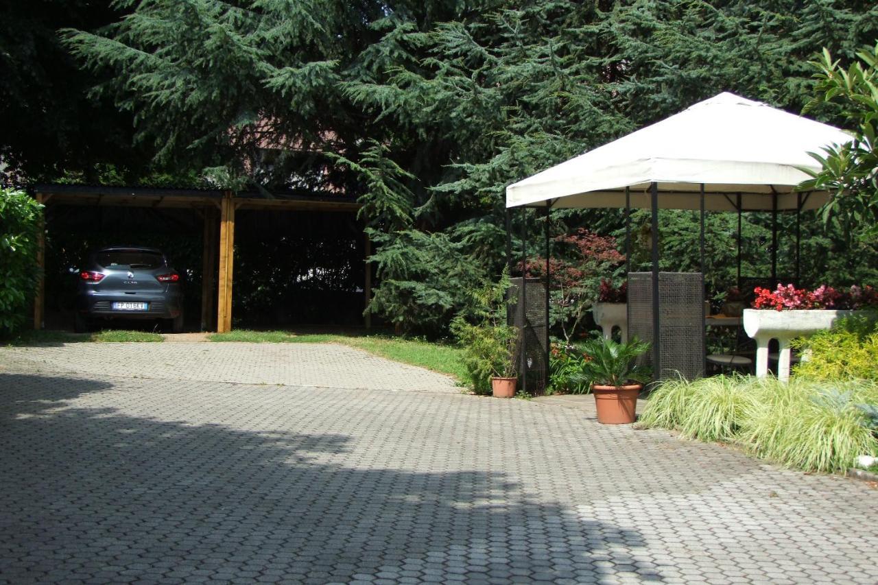 Monolocali In Casa Con Giardino Bellagio Leilighet Eksteriør bilde