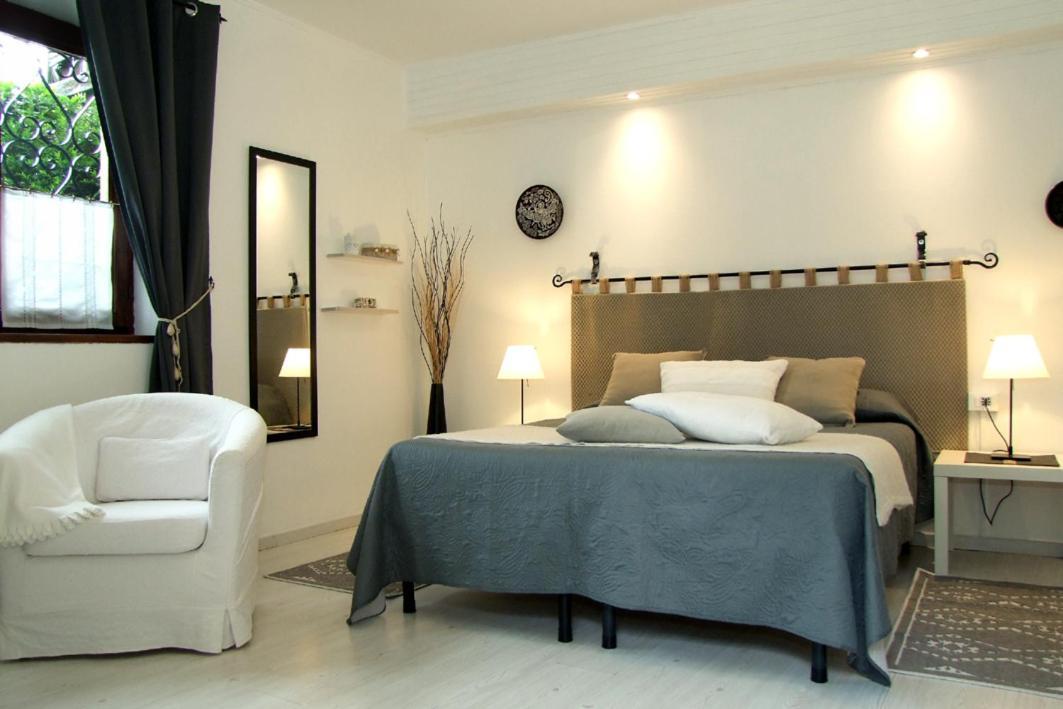 Monolocali In Casa Con Giardino Bellagio Leilighet Eksteriør bilde